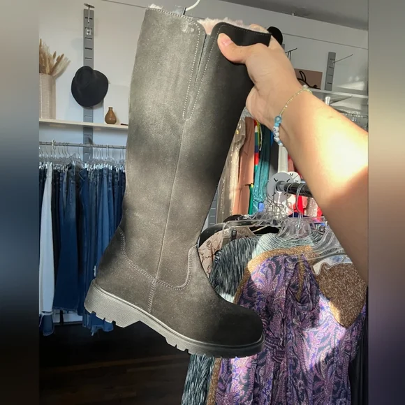 Sz 6 NIB La Canadienne boots - Picture 1 of 1